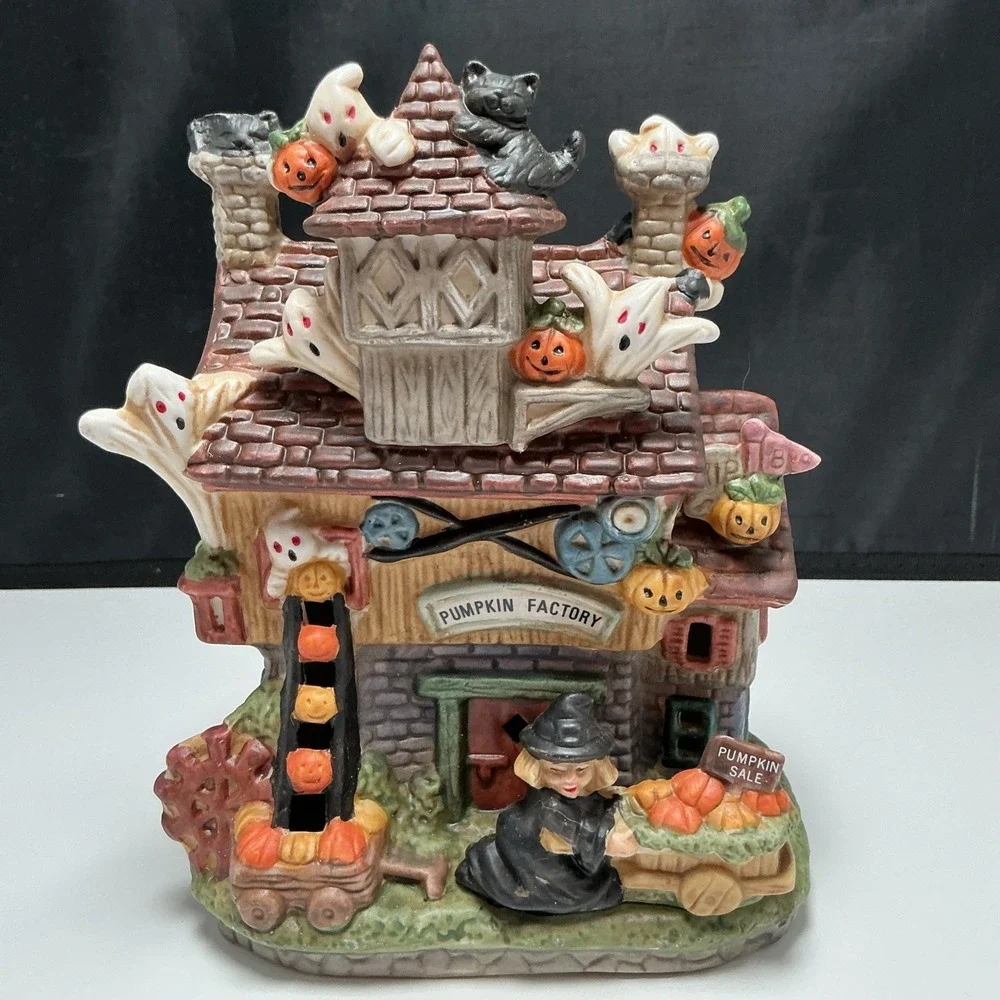Vtg Ghoulsville Pumpkin Factory Halloween House Porcelain W/ Box - House Only